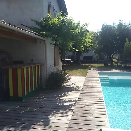 La Maison Du Bechon Blanquefort  Exterior photo