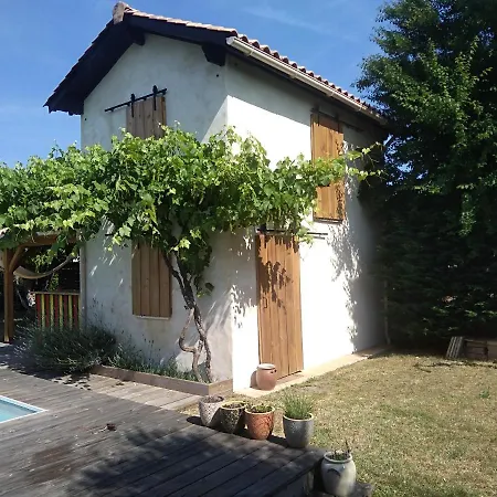 La Maison Du Bechon Blanquefort  Exterior photo